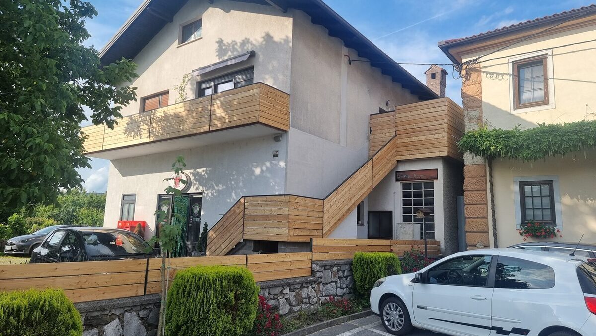 Rustikalna ograja sibirski macesen