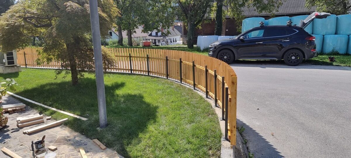 Ograja sibirski macesen Gorenjsko